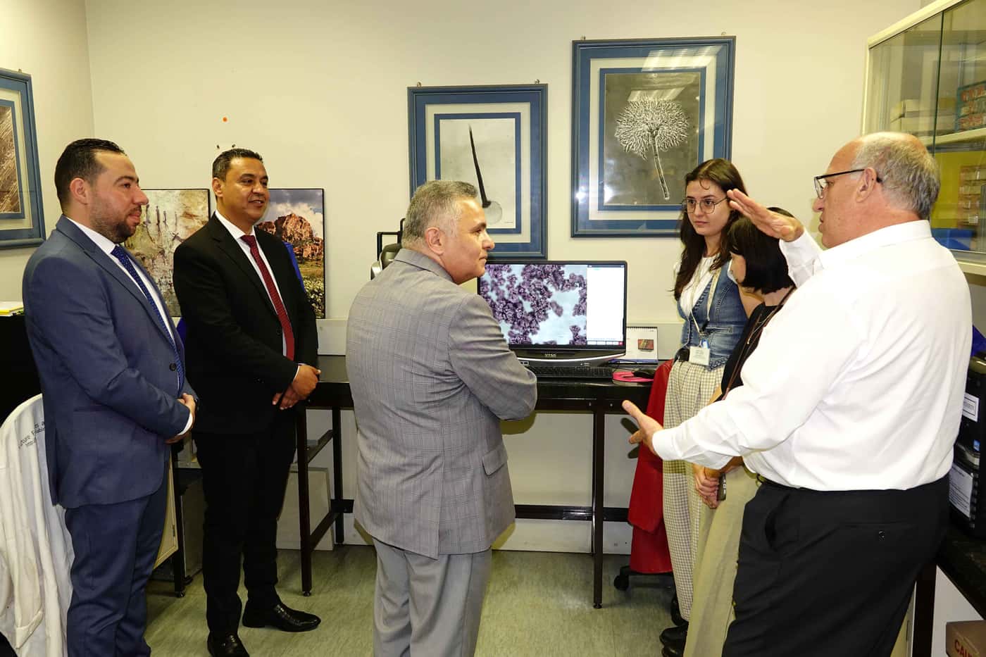 Suez University delegation visits FABI