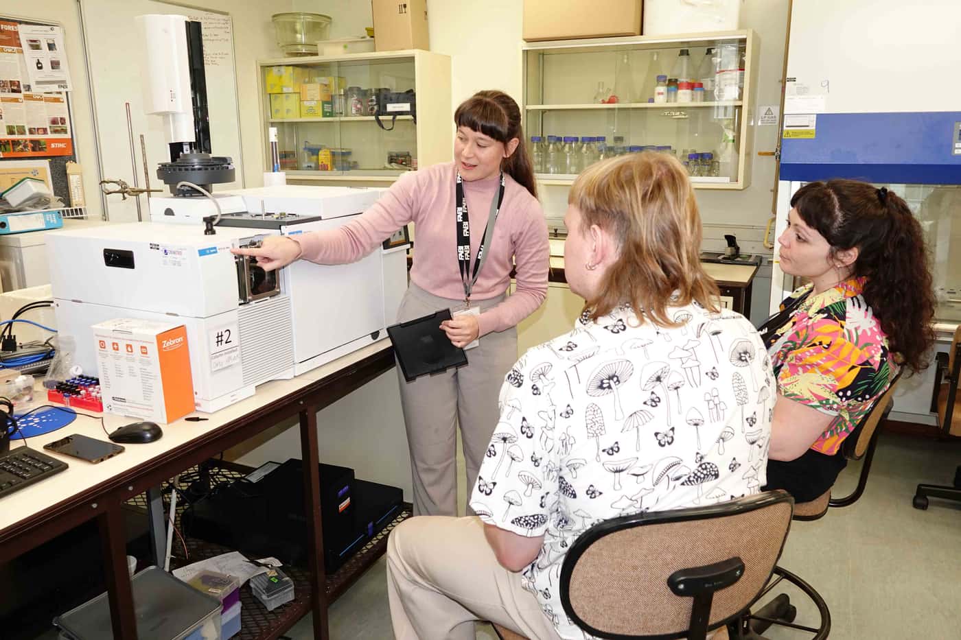 FABI hosts a chemical ecology practicum