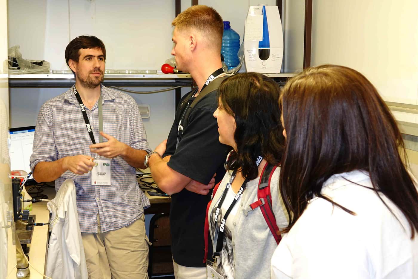 FABI hosts a chemical ecology practicum