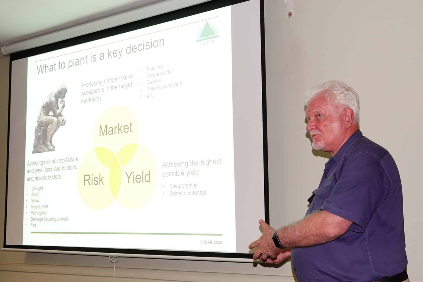 Dr Andrew Morris presents an introduction to forestry course in FABI