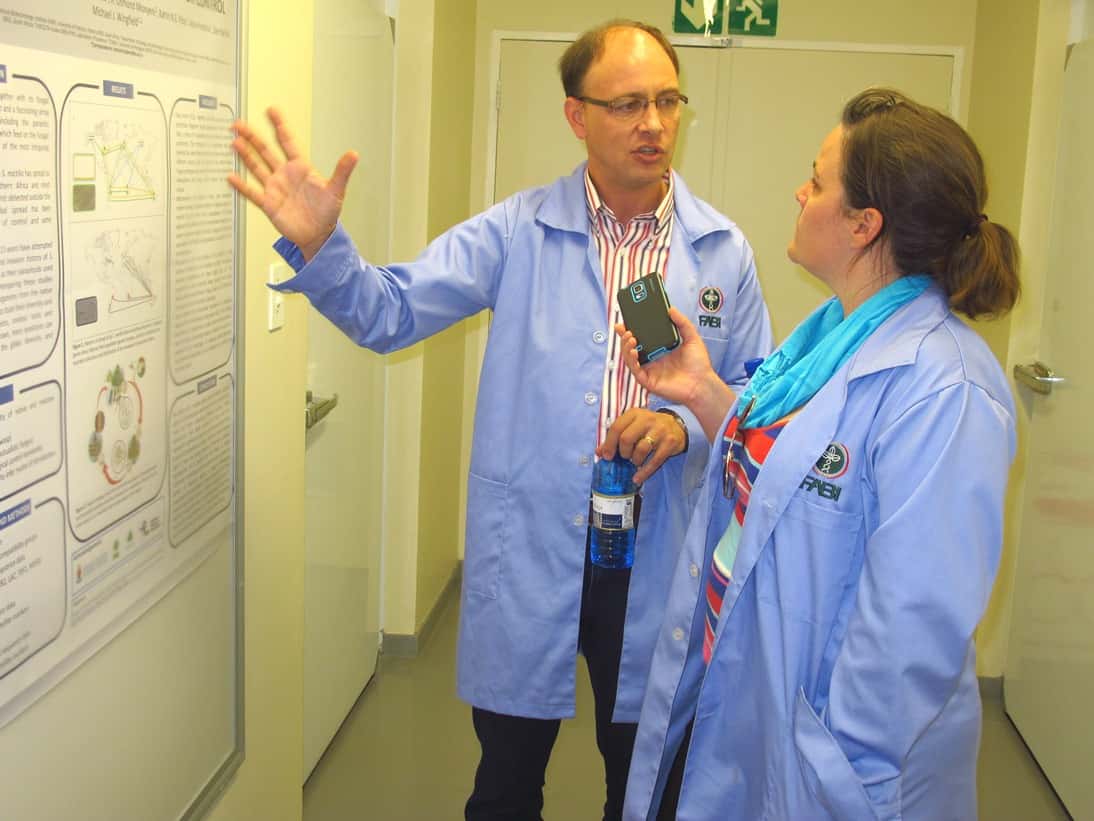 Top science journalist visits FABI