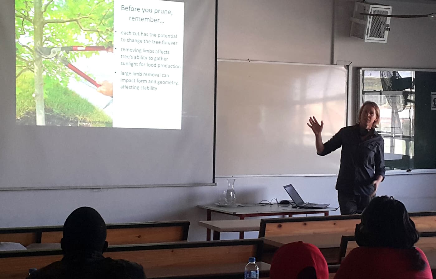 SANBI Sentinel Plant Project hosts a training workshop for DUT horticulture students