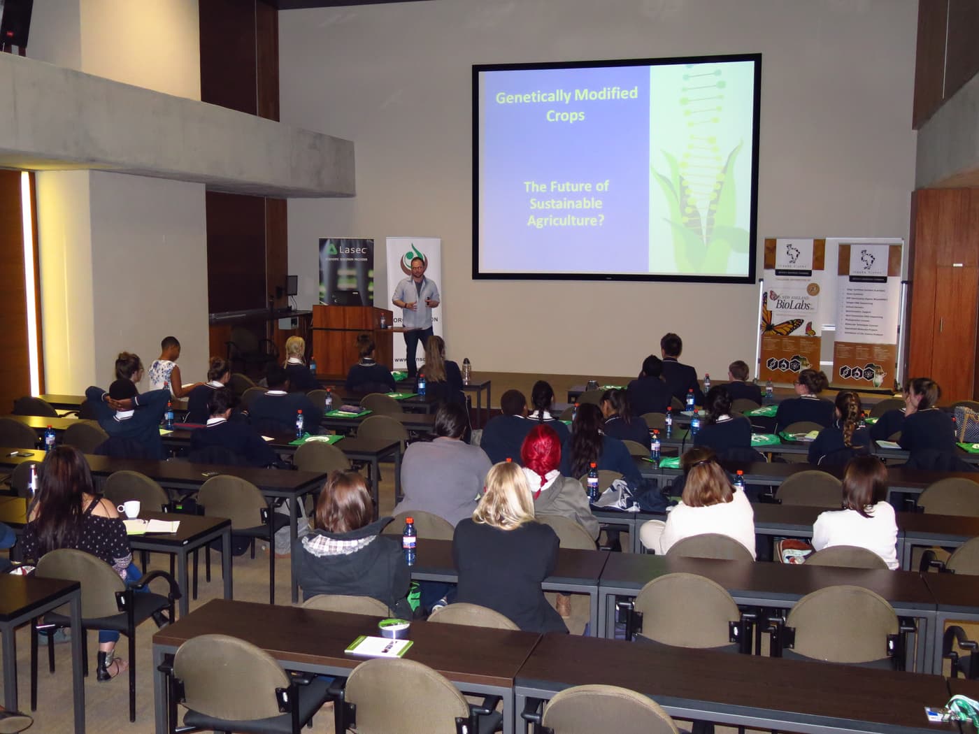 The Department of Plant and Soil Sciences hosts learners from Woodhill College