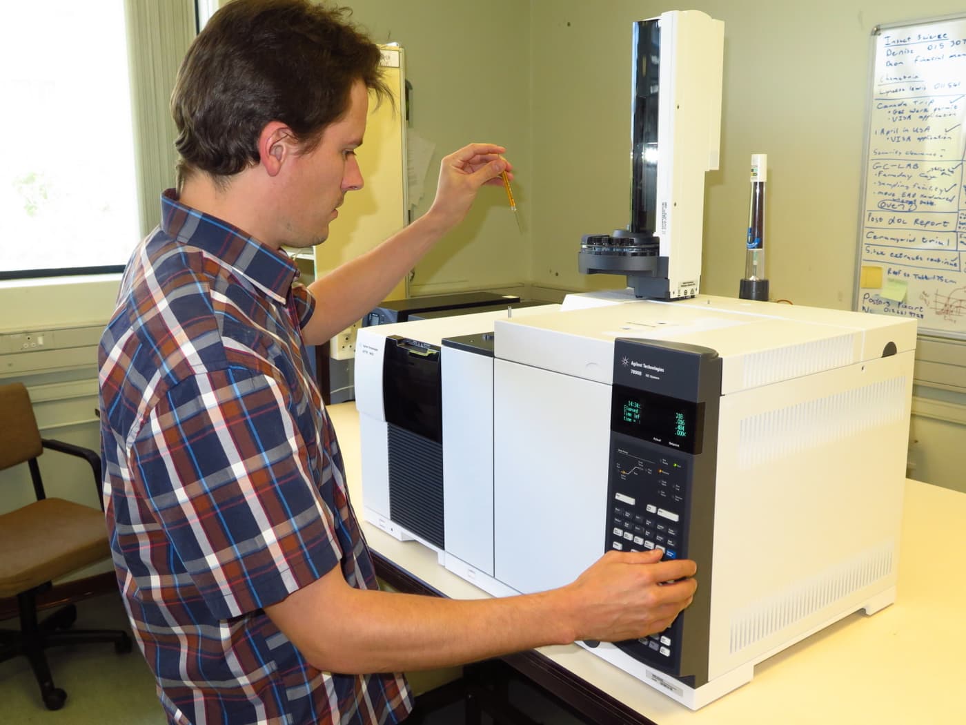 New GC-MS system in FABI to boost chemical ecology