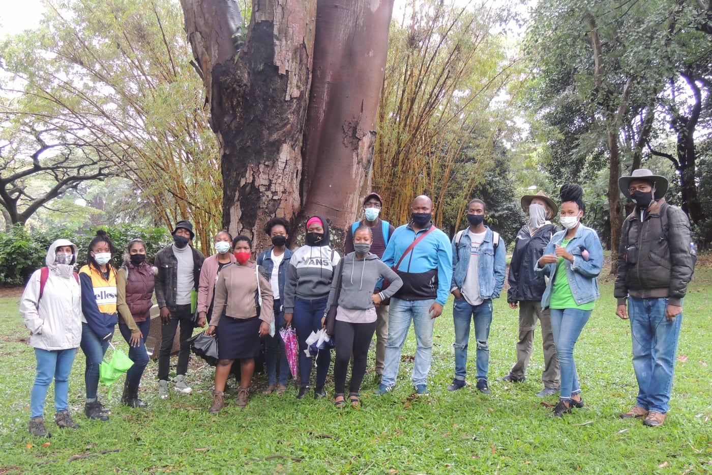 Student training through the SANBI-funded Sentinel Plant Project in South African botanical gardens