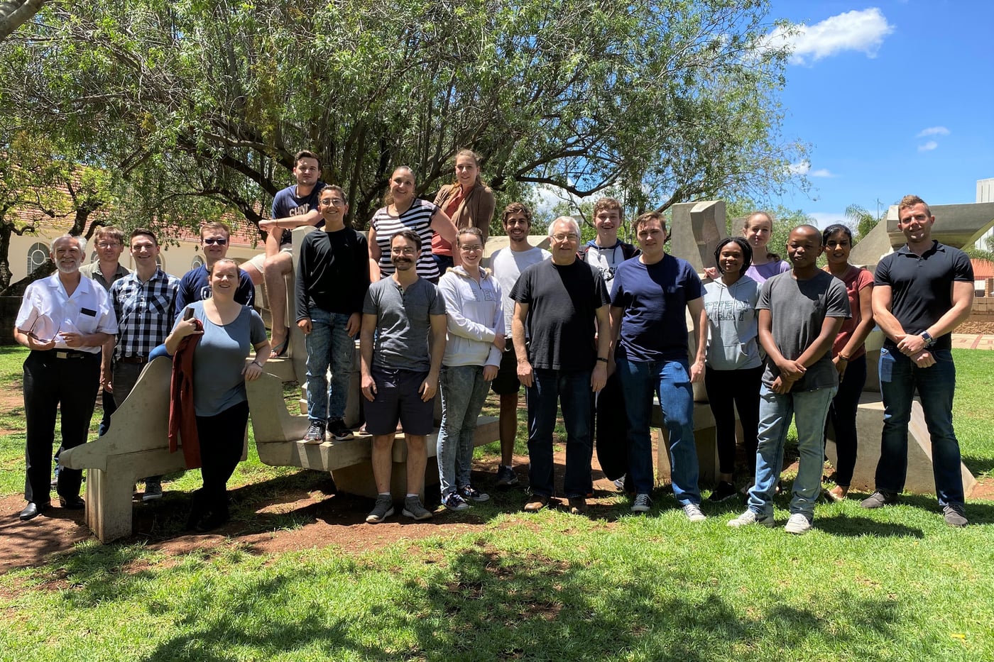 FABI students and researchers participate in Biomaker Workshop