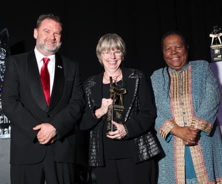 Prof Brenda Wingfield wins NSTF award